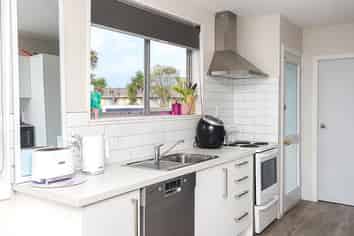 21 Besant Place, Avondale