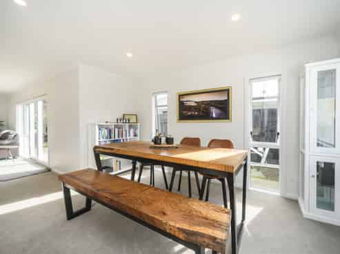 36A Botanical Road, Takaro