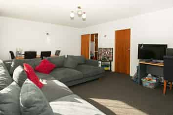 2/216 Walnut Avenue, Netherby