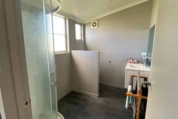 Taranaki - Address withheld