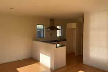 16A Oreil Avenue, West Harbour