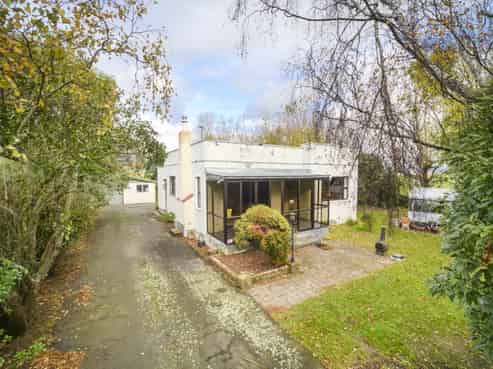 31 Matipo Street, Tokomaru