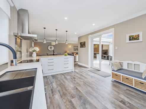 105A Aorangi Road, Bryndwr