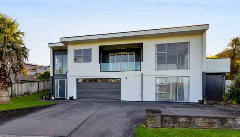 8 Kororako Grove, Whalers Gate