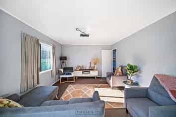 2/8 Tennessee Avenue, Mangere East