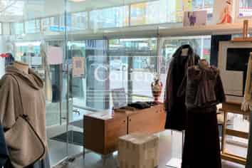 Ideal Retail Showroom on Great North Road