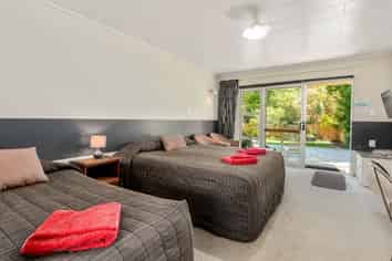PRICE RECUDCTION - Motel in the Heart of Wanaka