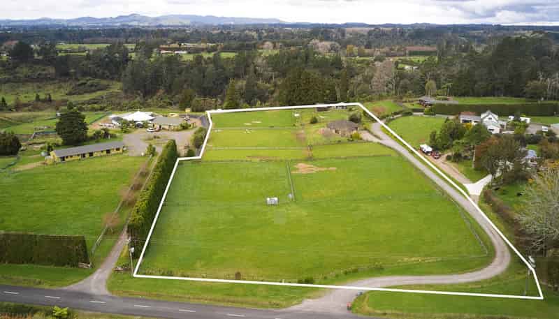 207b Peers Road, Omanawa