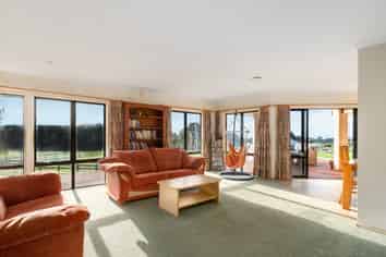 207b Peers Road, Omanawa