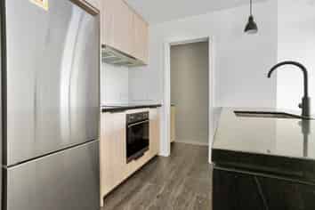 104/8 Kingsland Terrace, Kingsland