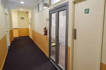 BITE-SIZE OFFICE SPACE