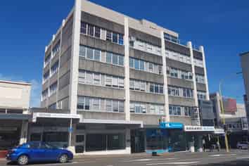Devon Centre Office Suite For Lease