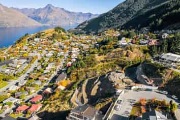 The Duplex/108 Wynyard Cr, Fernhill/Sunshine Bay