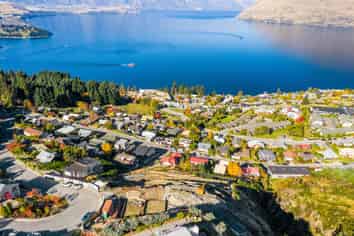 The Duplex/108 Wynyard Cr, Fernhill/Sunshine Bay