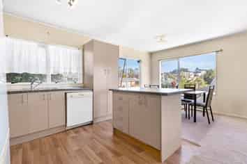 2/51 Fruitvale Road, New Lynn