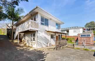 2/51 Fruitvale Road, New Lynn