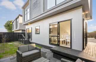 8B Edgar Pearce Place, Howick