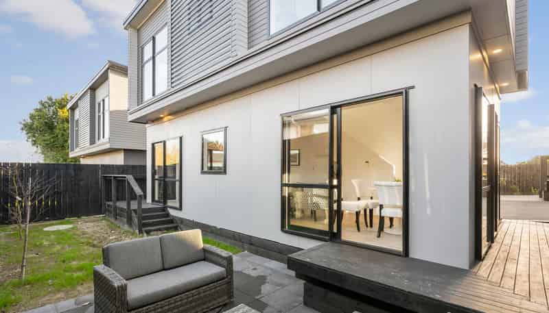 8B Edgar Pearce Place, Howick