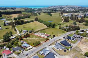 77 Weston Road, Weston