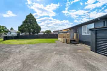 1/12 Naomi Place, Manurewa