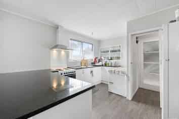 1/12 Naomi Place, Manurewa