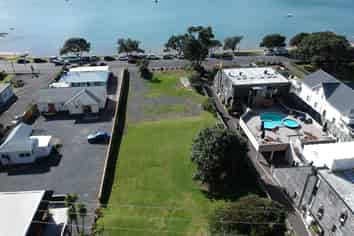 PRIME WATERFRONT DEVELOPMENT SITE