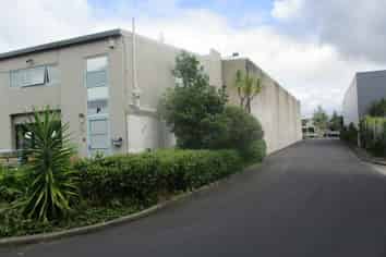 Upstairs Albany Office with Full Kitchen 50m2