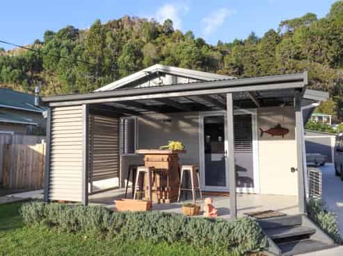 744 Thames Coast Road, Tapu