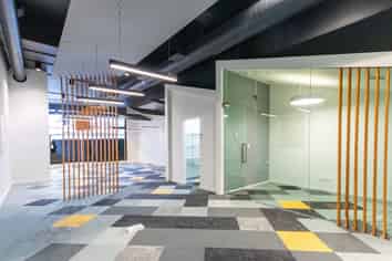 Vibrant Hurstmere Road Retail