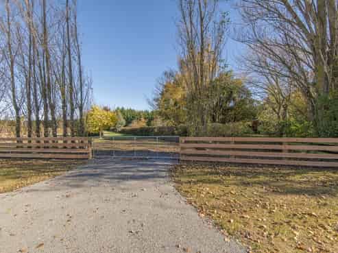 12 Churchlea Place, Darfield