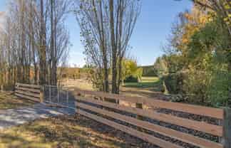 12 Churchlea Place, Darfield