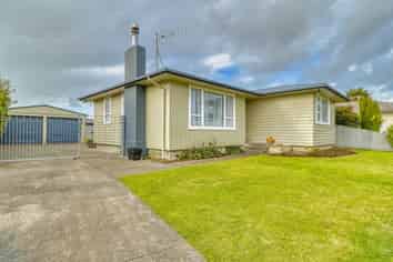 6 Biggs Crescent, Pirimai