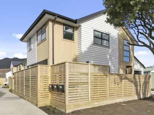 90 Cambridge Terrace, Waterloo