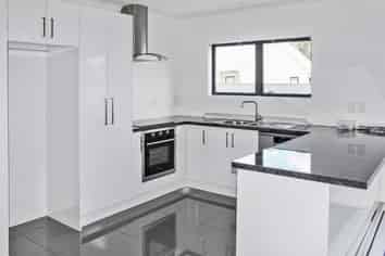 99A Ferguson Street, West End