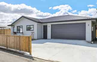 99A Ferguson Street, West End