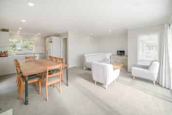 7 Pacific Parade, Army Bay