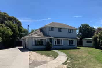 8 Barker Street, Lincoln