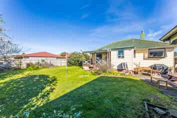 15 Pukeora Road, Otahuhu