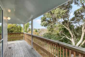 2/13 Aralia Road, Sunnynook