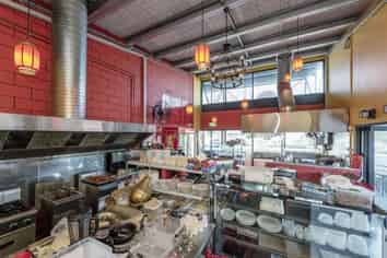 BRAND NEW UNIT WITH 10 YEAR LEASE