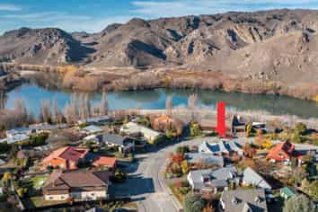 19B O'Neill Crescent, Alexandra