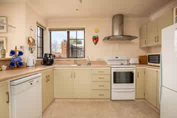 19B O'Neill Crescent, Alexandra