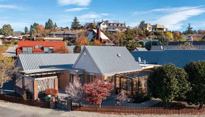 19B O'Neill Crescent, Alexandra