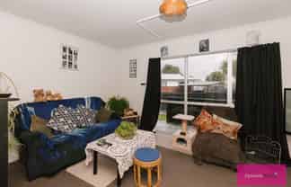 18A Newton Place, Westbrook