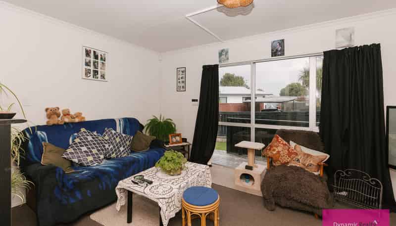 18A Newton Place, Westbrook