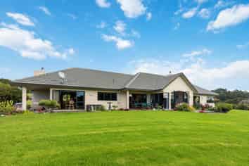 107 Warman Road, Okura