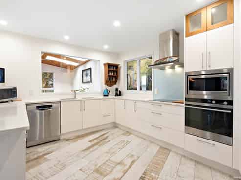 6 Whatipu Road, Huia