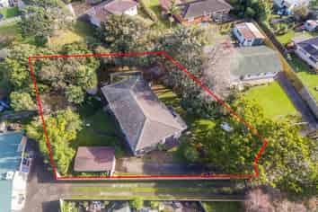 24 Anarahi Place, Mangere Bridge