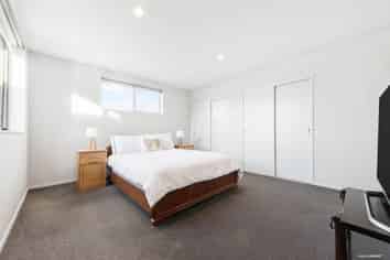 4 Erceg Way, Rosehill