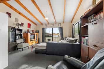 9B Copley Street, New Lynn